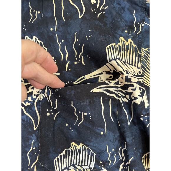 Fishtech Shirt Mens XLT Navy Fish Print Hawaiian Batik Cotton Beach Coastal Dad - Picture 8 of 12